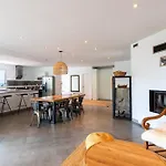 فيلة Nidazur Vi4413 By Riviera Homes