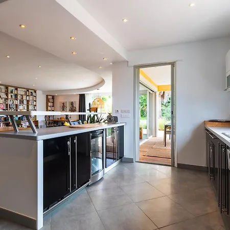 Nidazur Vi4413 By Riviera Homes Villa